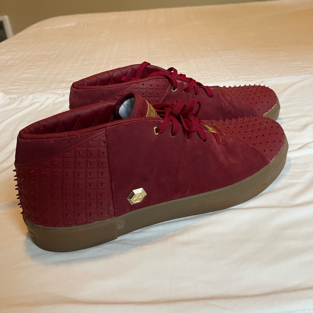 Nike LeBron 13 Lifestyle “Wine Red” - Size 14